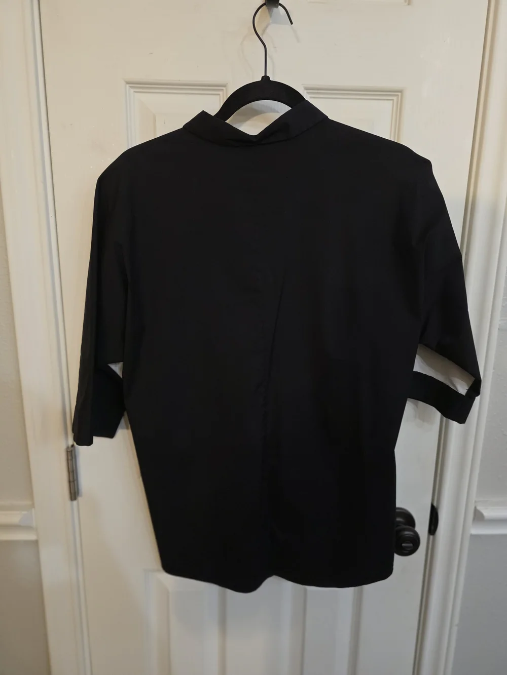 Lafayette 148 New York Black and White Colorblock Short-Sleeve Button-Up Shirt - Picture 3 of 3